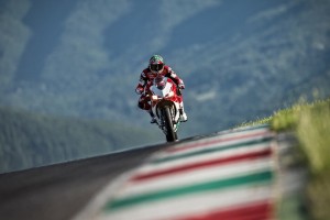 LEYU乐鱼体育官方网站-《Dota 2》国际秋季赛紧张激烈，战况不断升级，dota2秋季赛首日