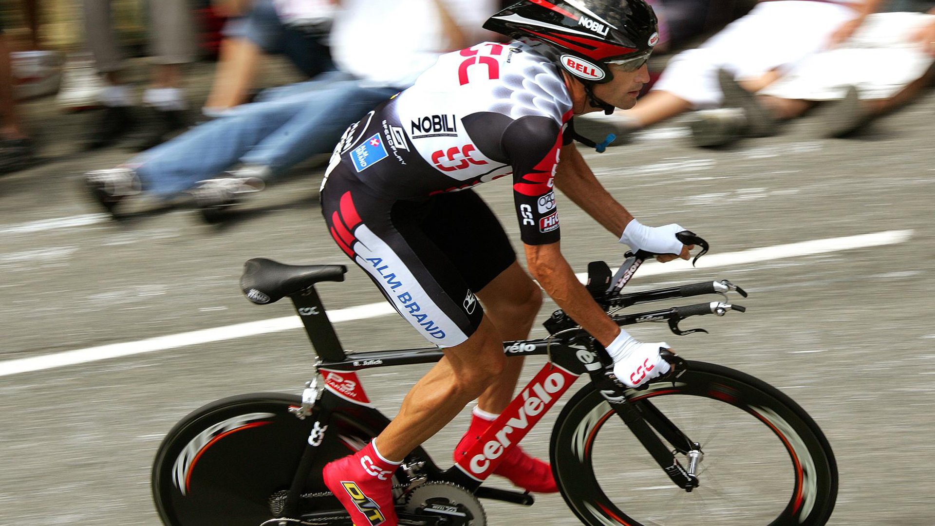 世界杯冰球：加拿大队再夺金牌，霸主地位稳固！，加拿大冰球比赛